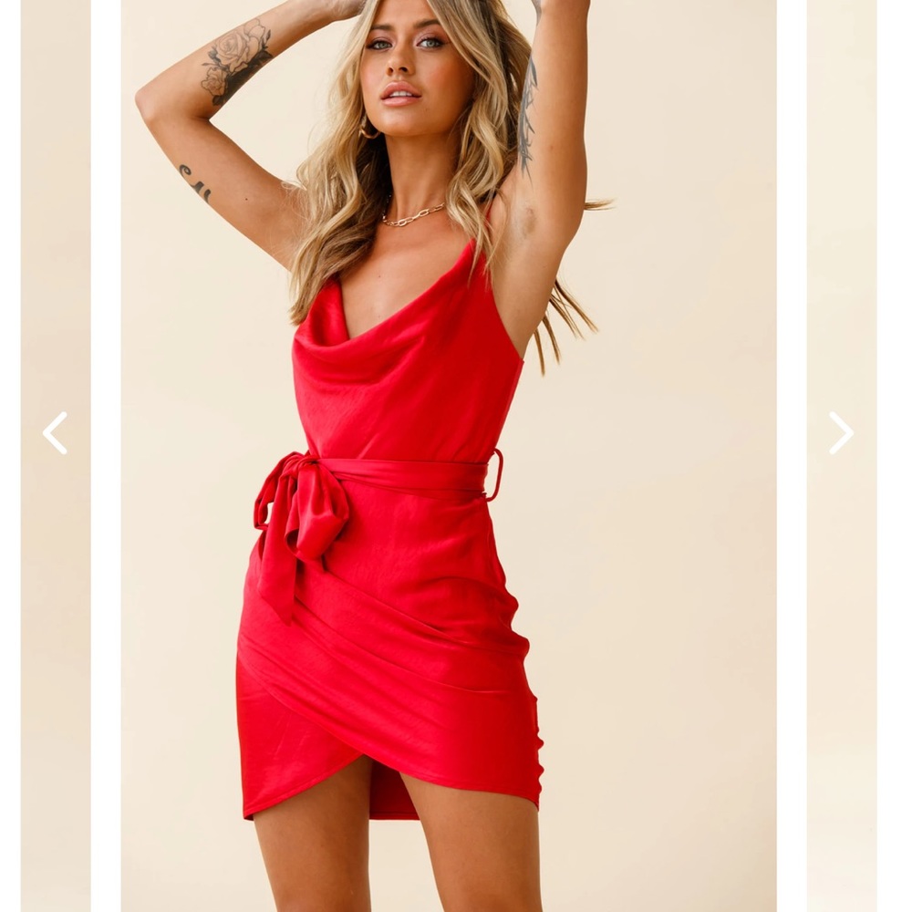 Selfie Leslie worn once dress. Size medium